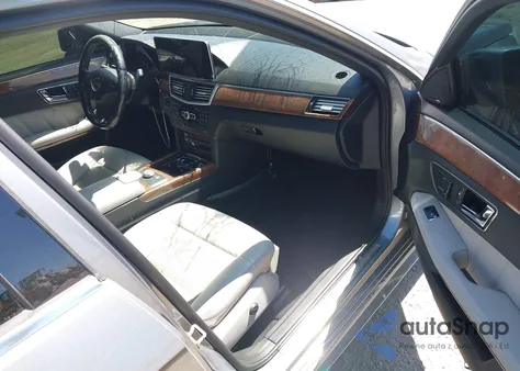 2011 Mercedes-Benz E 350 z USA, uszkodzony, nr VIN WDDHF5GB8BA504594